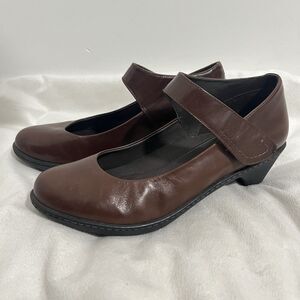 Dansko Bess Comfort Shoes Womens Size 41 Brown Mary Jane Pump Cone Heel Leather